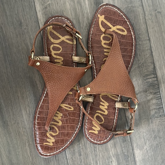 Sam Edelman Triangle Leather Sandals - Picture 2 of 3